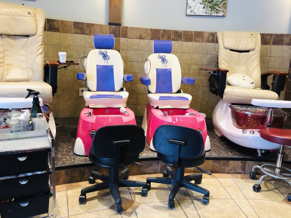 TRES BIEN NAILS SPA Updated October 2024 10 Photos 1515 Sheridan