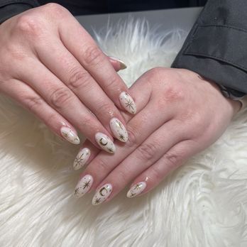 Levue Nails & Spa - Nail Salons Near Me - Bellevue, Washington Levue Nails & Spa - Nail Salons Near Me - Bellevue, Washington
