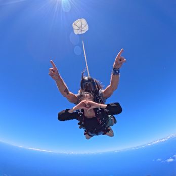 Skydive Hawaii - Skydiving Near Me - Waialua, Hawaii Skydive Hawaii - Skydiving Near Me - Waialua, Hawaii