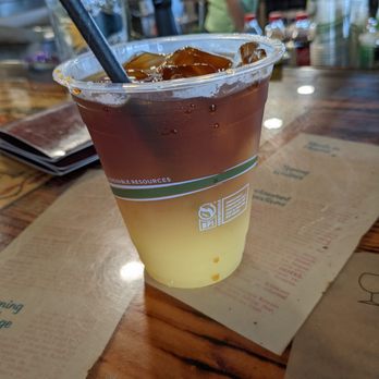 Mamahune's - Free large Mai tai - Tiki Bars Near Me - Kapaa, Hawaii