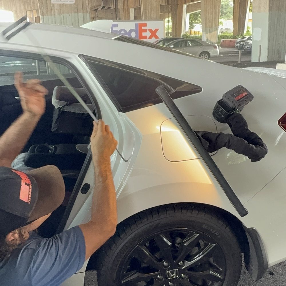 Prodent Hawaii - Alex working out the ding - Mobile Dent Repair Near Me Prodent Hawaii - Alex working out the ding - Mobile Dent Repair Near Me