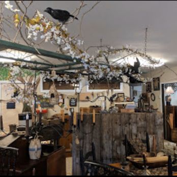 Primitive Crow - Antiques Near Me - Bozrah, Connecticut