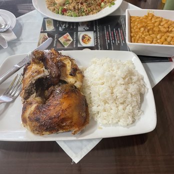 El Incomparable Peruvian Cuisine - Pollo a la brasa - Peruvian Near Me - Reseda, California El Incomparable Peruvian Cuisine - Pollo a la brasa - Peruvian Near Me - Reseda, California