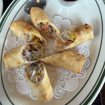 Celadon Thai Restaurant - 3 Pieces Vegetarian Spring Roll - Thai Near Me - Latham, New York