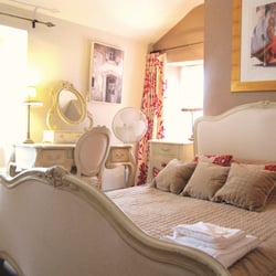 Queens Head Hotel