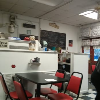 Vicky's Place - Inside - Diners Near Me - Swarthmore, Pennsylvania Vicky's Place - Inside - Diners Near Me - Swarthmore, Pennsylvania