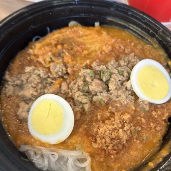 Jollibee - Palabok Fiesta - Fast Food Near Me - West Covina, California Jollibee - Palabok Fiesta - Fast Food Near Me - West Covina, California