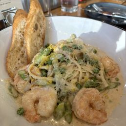 Shrimp pasta