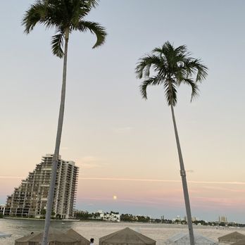 Joia Beach - Modern European Near Me - Miami, Florida