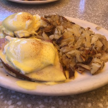 Egg Plantation - Classic Benedict - Breakfast & Brunch Near Me - Newhall, California