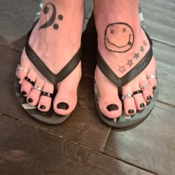 Happy Nails - I LOVE my sweet toes