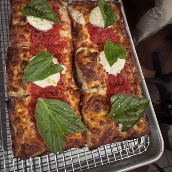 Emmy Squared Pizza - Hell's Kitchen - Margarita Pizza - Sixer (6 pieces) - Pizza Near Me - New York, New York