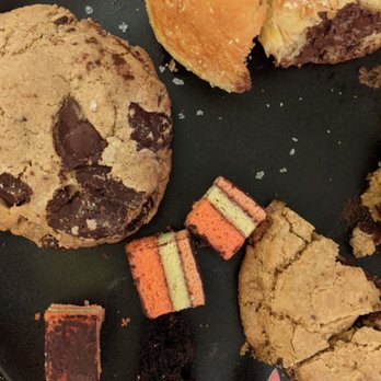 Vesuvio Bakery - Bakeries Near Me - New York, New York Vesuvio Bakery - Bakeries Near Me - New York, New York