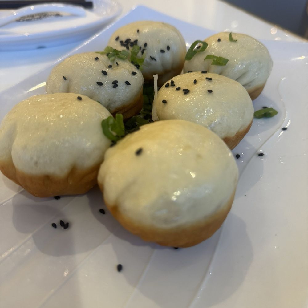 Super Dumpling - Pan Fried Beef Buns (6Pcs) - Noodles Near Me - Orange, California Super Dumpling - Pan Fried Beef Buns (6Pcs) - Noodles Near Me - Orange, California