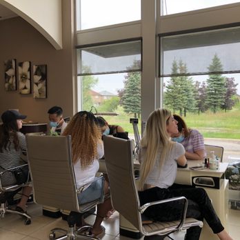 Elite Nail Spa - Tony, Mia and Wendy doing beautiful nail work. - Nail Salons Near Me - Whitby, Ontario Elite Nail Spa - Tony, Mia and Wendy doing beautiful nail work. - Nail Salons Near Me - Whitby, Ontario