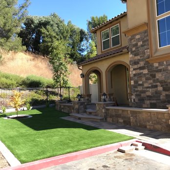 Pro-Advance Landscape & Construction - Front yard - Landscaping Near Me Pro-Advance Landscape & Construction - Front yard - Landscaping Near Me