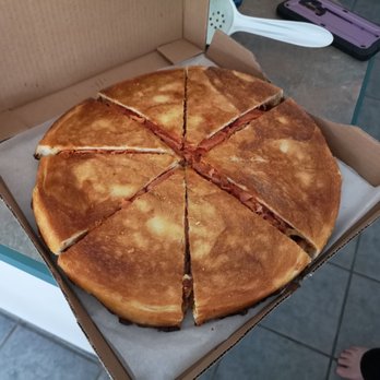 Versato's Pizza - When you asked for your pizza to be 'flipped' it comes upside down. - Pizza Near Me - Edmonton, Alberta