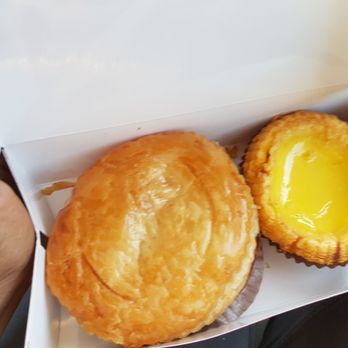 Kee Wah Bakery - Chicken pie and egg tart - Bakeries Near Me - Arcadia, California Kee Wah Bakery - Chicken pie and egg tart - Bakeries Near Me - Arcadia, California