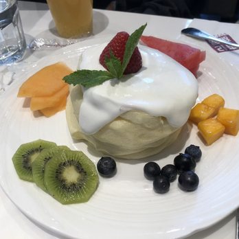 Sweethoney Dessert - Yogurt soufflé pancake - Desserts Near Me - Colma, California