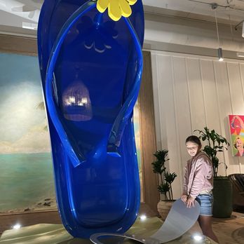 Margaritaville Hotel - Fun art in the lobby - Hotels Near Me - San Diego, California Margaritaville Hotel - Fun art in the lobby - Hotels Near Me - San Diego, California