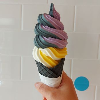 iHalo Krunch - Swirl (all flavours) on charcoal cone - Ice Cream & Frozen Yogurt Near Me - Toronto, Ontario iHalo Krunch - Swirl (all flavours) on charcoal cone - Ice Cream & Frozen Yogurt Near Me - Toronto, Ontario