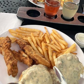 Broken Yolk Cafe - Went with my girlfriend, food was amazing! - Breakfast & Brunch Near Me - Costa Mesa, California