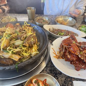Bab N Banchan - Short rib left and / Spicy Seasoned Raw Marinated Crab right - Korean Near Me - Torrance, California