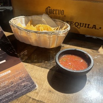 Lalos Mexican Restaurant - Chips & salsa - Mexican Near Me - Hudson, Massachusetts