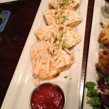 Warren's Ale House - Quesadilla - New American Near Me - Wheaton, Illinois