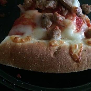 Cozzola's Pizza - Very bland pizza - Pizza Near Me - Fort Collins, Colorado