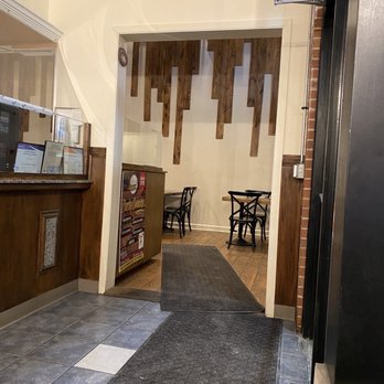 Manzo's Burger - the inside of a restaurant - Burgers Near Me - Chicago, Illinois Manzo's Burger - the inside of a restaurant - Burgers Near Me - Chicago, Illinois