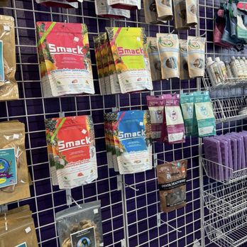Feed Right Pet Food - Freeze dried treats - Pet Stores Near Me - Casa Grande, Arizona Feed Right Pet Food - Freeze dried treats - Pet Stores Near Me - Casa Grande, Arizona
