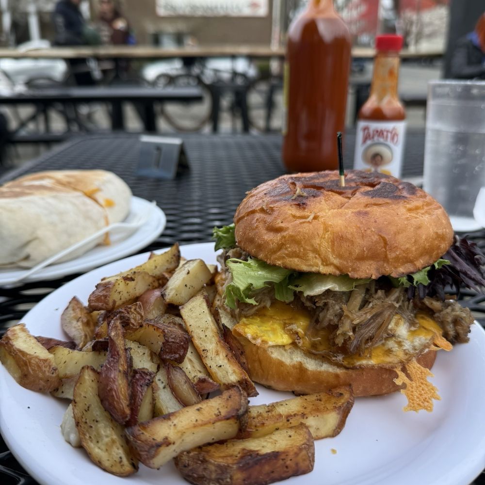 Stone Way Cafe - Breakfast Sandwich - Coffee & Tea Near Me - Seattle, Washington Stone Way Cafe - Breakfast Sandwich - Coffee & Tea Near Me - Seattle, Washington