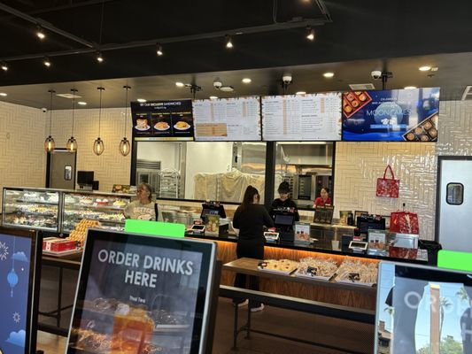 85°C Bakery Cafe - Enterprise by null