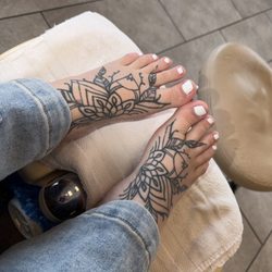 Sweet Nails & Spa - Gel pedicure