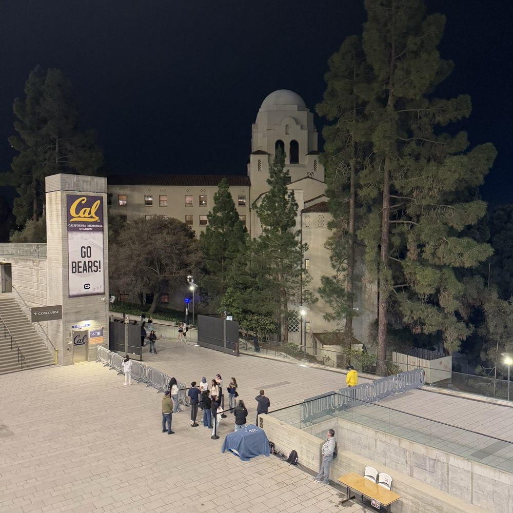 California Memorial Stadium - Stadiums & Arenas Near Me - Berkeley, California California Memorial Stadium - Stadiums & Arenas Near Me - Berkeley, California