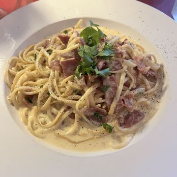 Gigi's Italian Restaurant - Linguine Carbonara - Italian Near Me - Jensen Beach, Florida