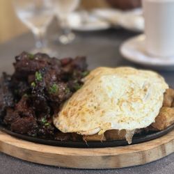 Whisk Breakfast & Brunch - Ox Tail Hash