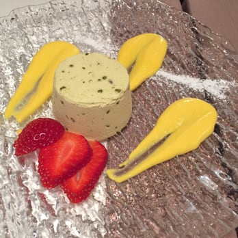 Papa Re - Pistachio semi fredo was incredible. - Italian Near Me - Bologna, BO