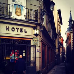 Hotel Plaza Mayor - Simple, modern and nice