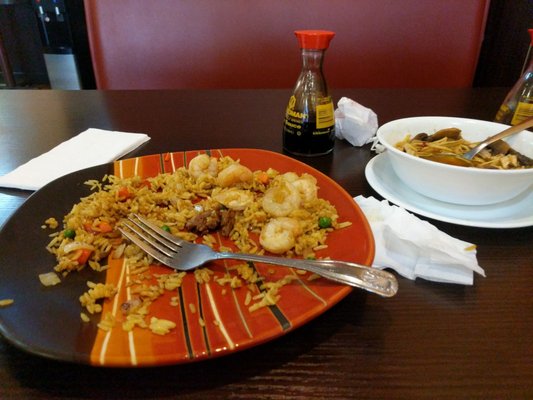 Ling Ling Chinese Restaurant by null