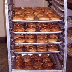 Le Cave's Bakery & Donuts - Nice rack