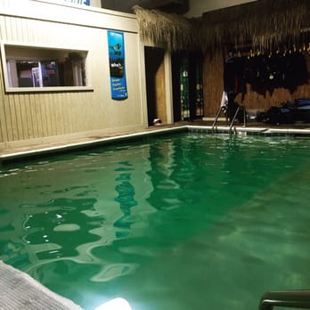 Seascapes USA - Our on-site heated pool. - Scuba Diving Near Me - Syosset, New York Seascapes USA - Our on-site heated pool. - Scuba Diving Near Me - Syosset, New York