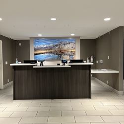 Cielo Hotel Bishop-Mammoth, Ascend Hotel Collection - Front Desk