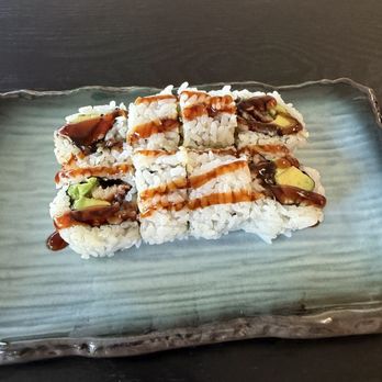 Sushi Tani - Rock`n Roll (8pcs) - Sushi Bars Near Me - Cupertino, California Sushi Tani - Rock`n Roll (8pcs) - Sushi Bars Near Me - Cupertino, California