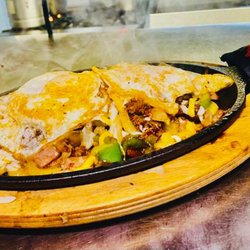 Los Compadres Mexican Restaurant-Bar - Los Compadres Skillet