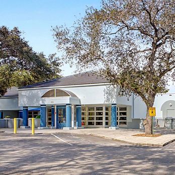 Miami Lakes KinderCare - Miami Lakes KinderCare - Child Care & Day Care Near Me - Miami Lakes, Florida Miami Lakes KinderCare - Miami Lakes KinderCare - Child Care & Day Care Near Me - Miami Lakes, Florida