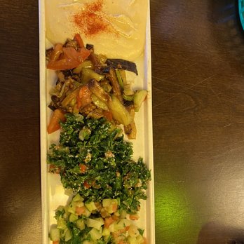 Caroun Restaurant - Plate that comes out before the entree - Mediterranean Near Me - Phoenix, Arizona Caroun Restaurant - Plate that comes out before the entree - Mediterranean Near Me - Phoenix, Arizona