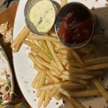 Shanklin Hall - French fries - Social Clubs Near Me - Washington, DC, District of Columbia