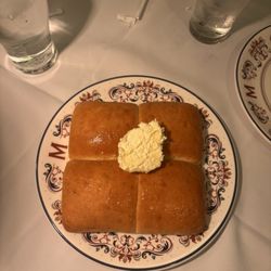 Maggiano's Little Italy - Starter Bread
